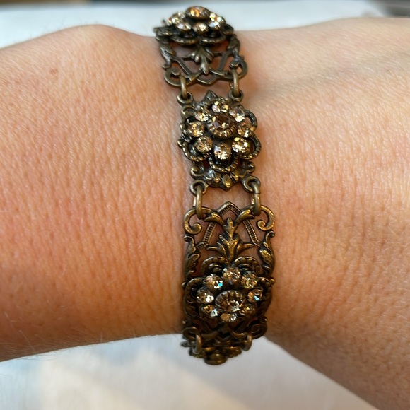 Liz Paiacio Set - Picture 3 of 7